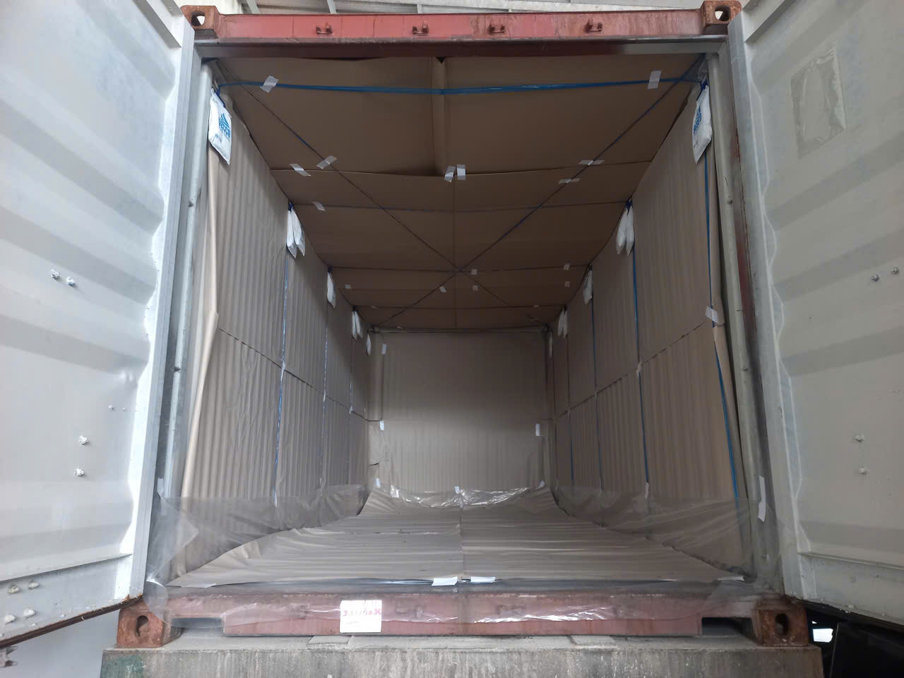 Line Container with Standard Kraft Paper